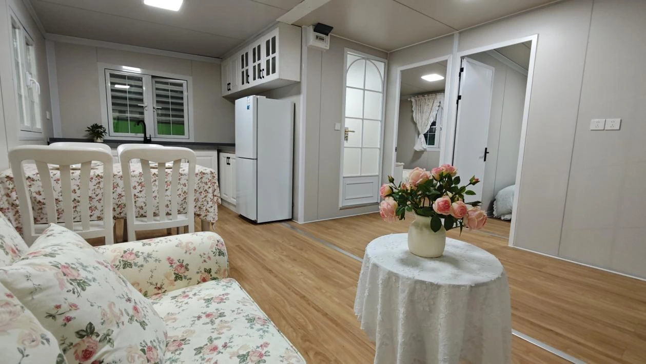 General Roof Container House image 7