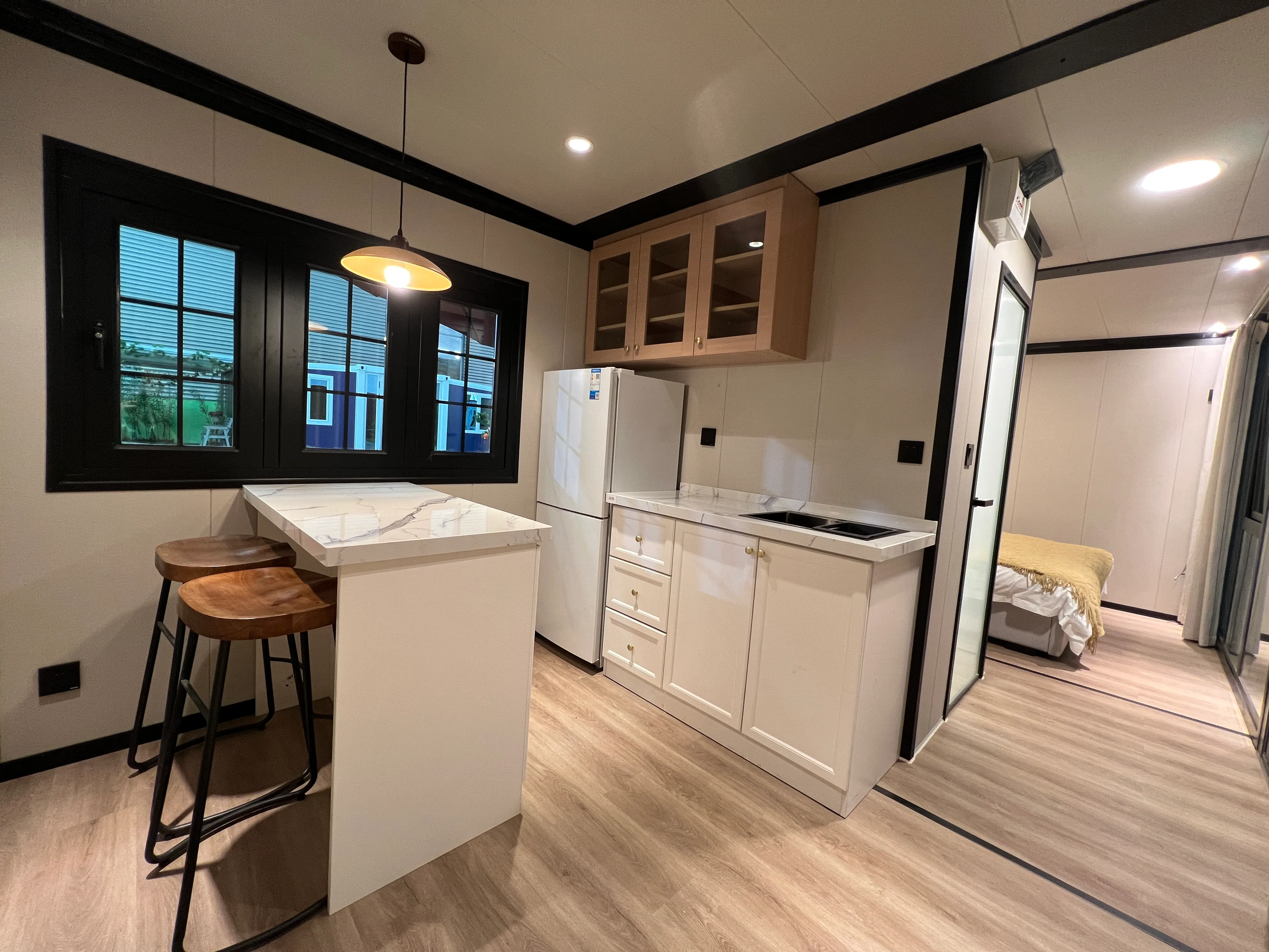 Flat Roof Container House image 7